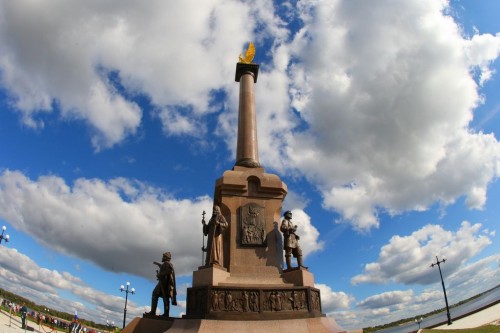 Памятник тысячелетия на «Стрелке»